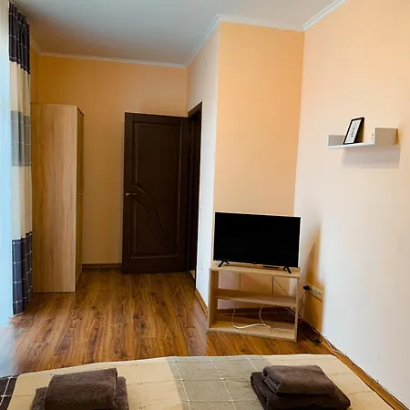 Apartments Domovik Мостова 5 Кв 38 Mukacheve Exterior photo