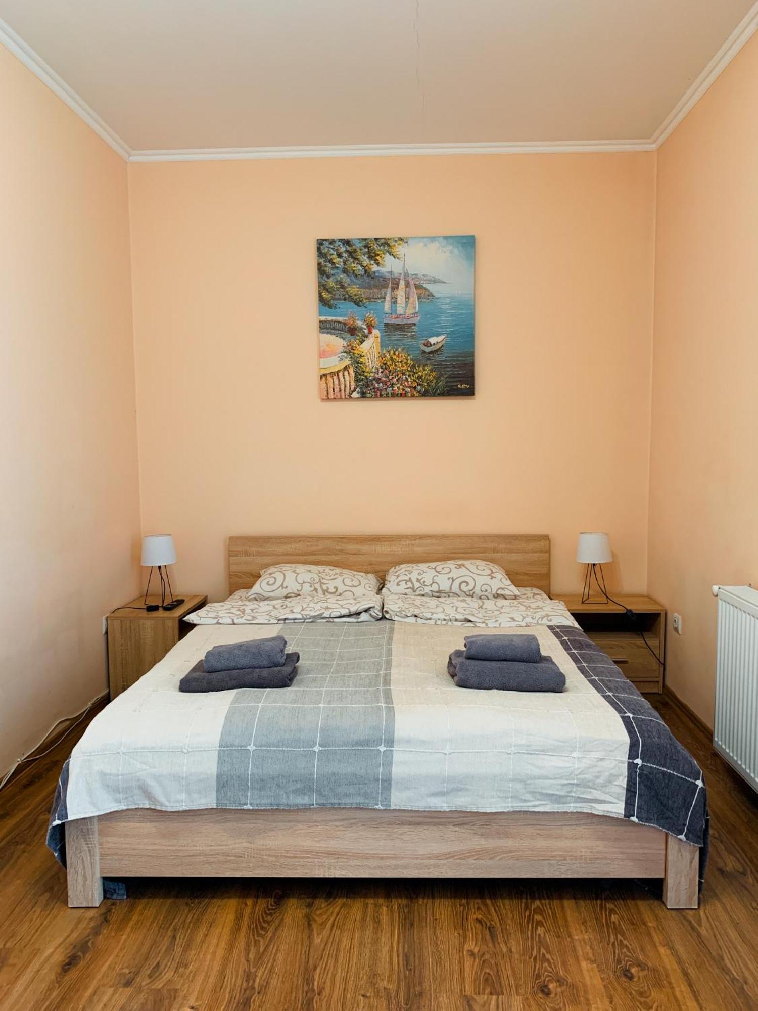 Domovik мостова 5 кв 38 Mukacheve