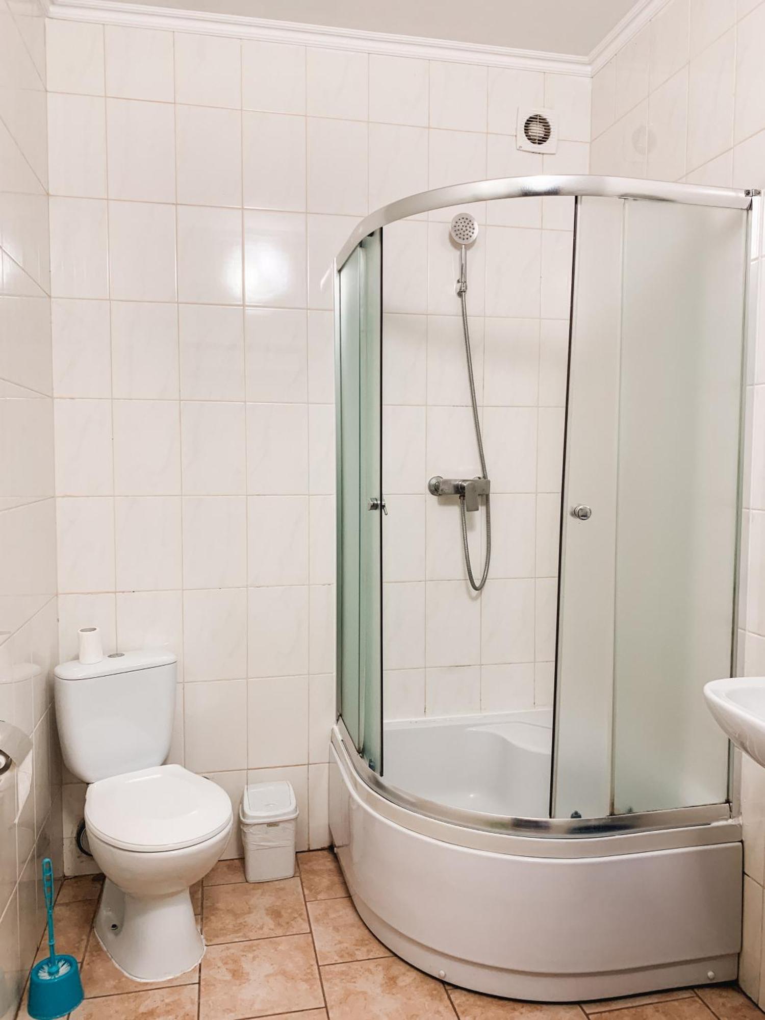 Apartment Domovik мостова 5 кв 38 *