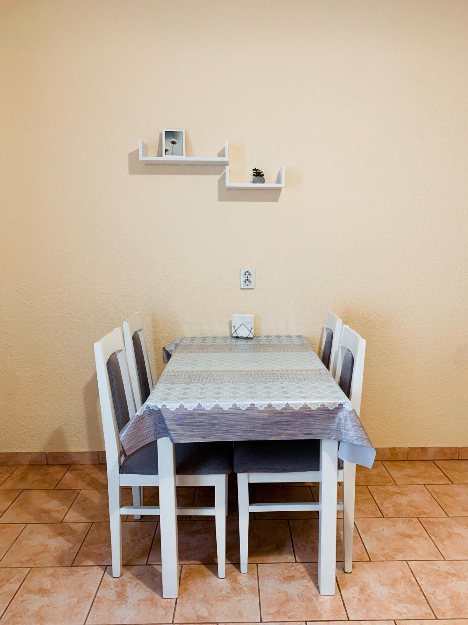 Apartment Domovik мостова 5 кв 38